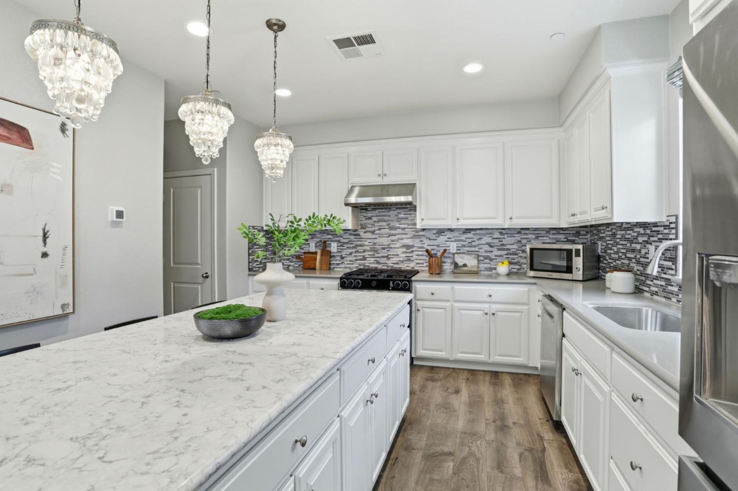 Photo #11: ML82044236 Listing: Photo #11