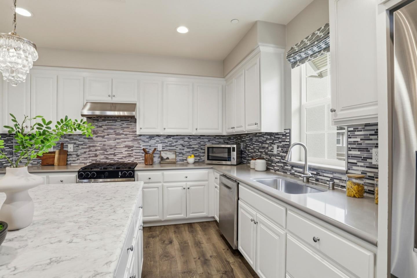 Photo #12: ML82044236 Listing: Photo #12