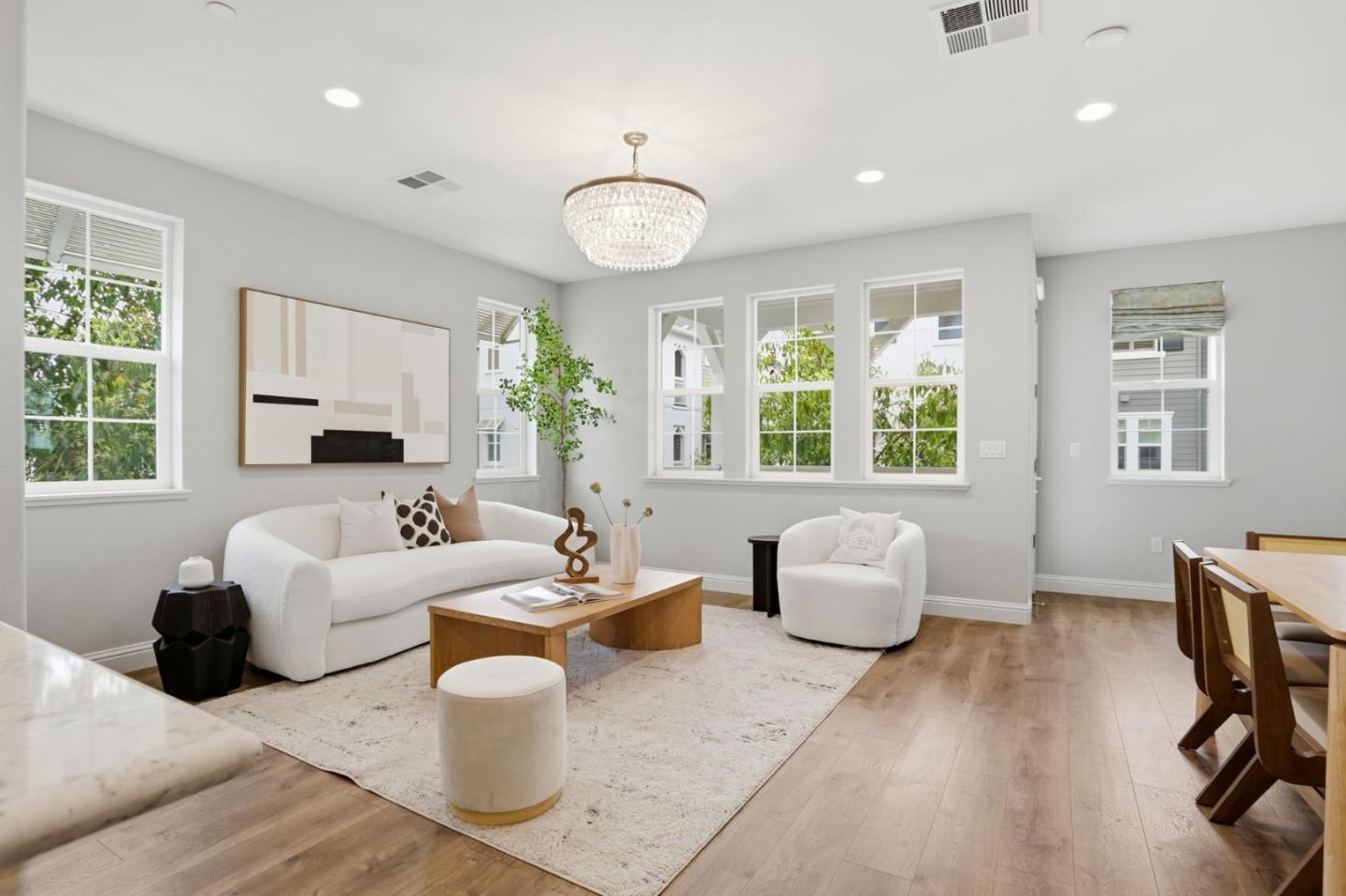 Photo #5: ML82044236 Listing: Photo #5