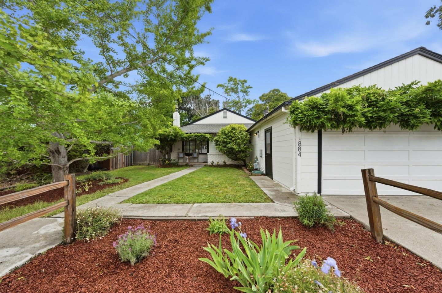 Front Image Thumbnail for ML82044237