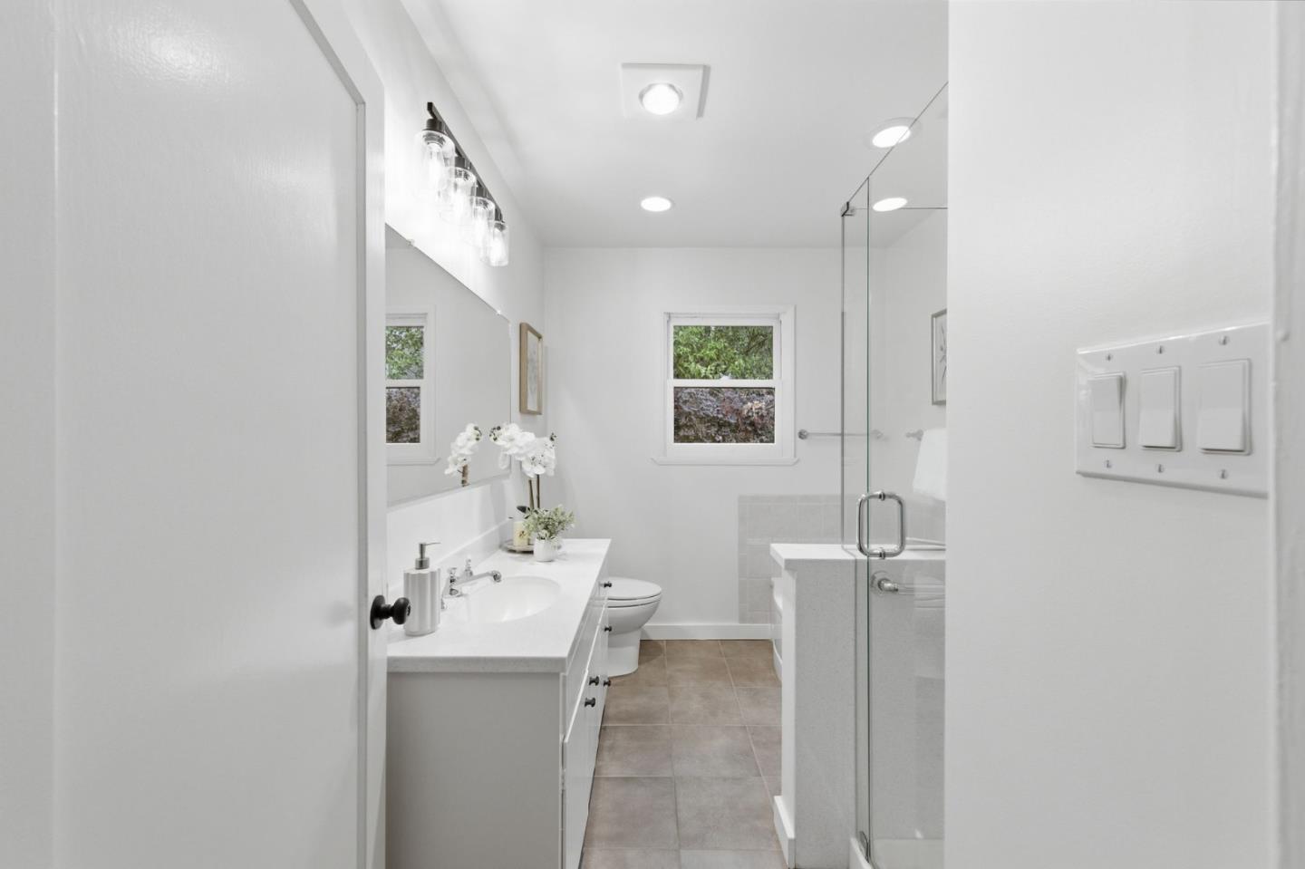 884 Cordilleras Avenue, San Carlos, CA, 94070