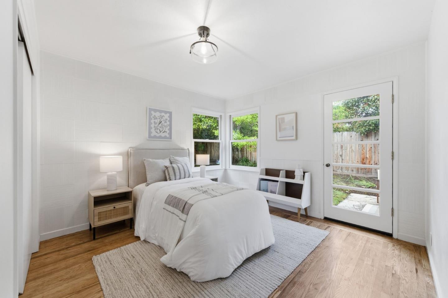884 Cordilleras Avenue, San Carlos, CA, 94070