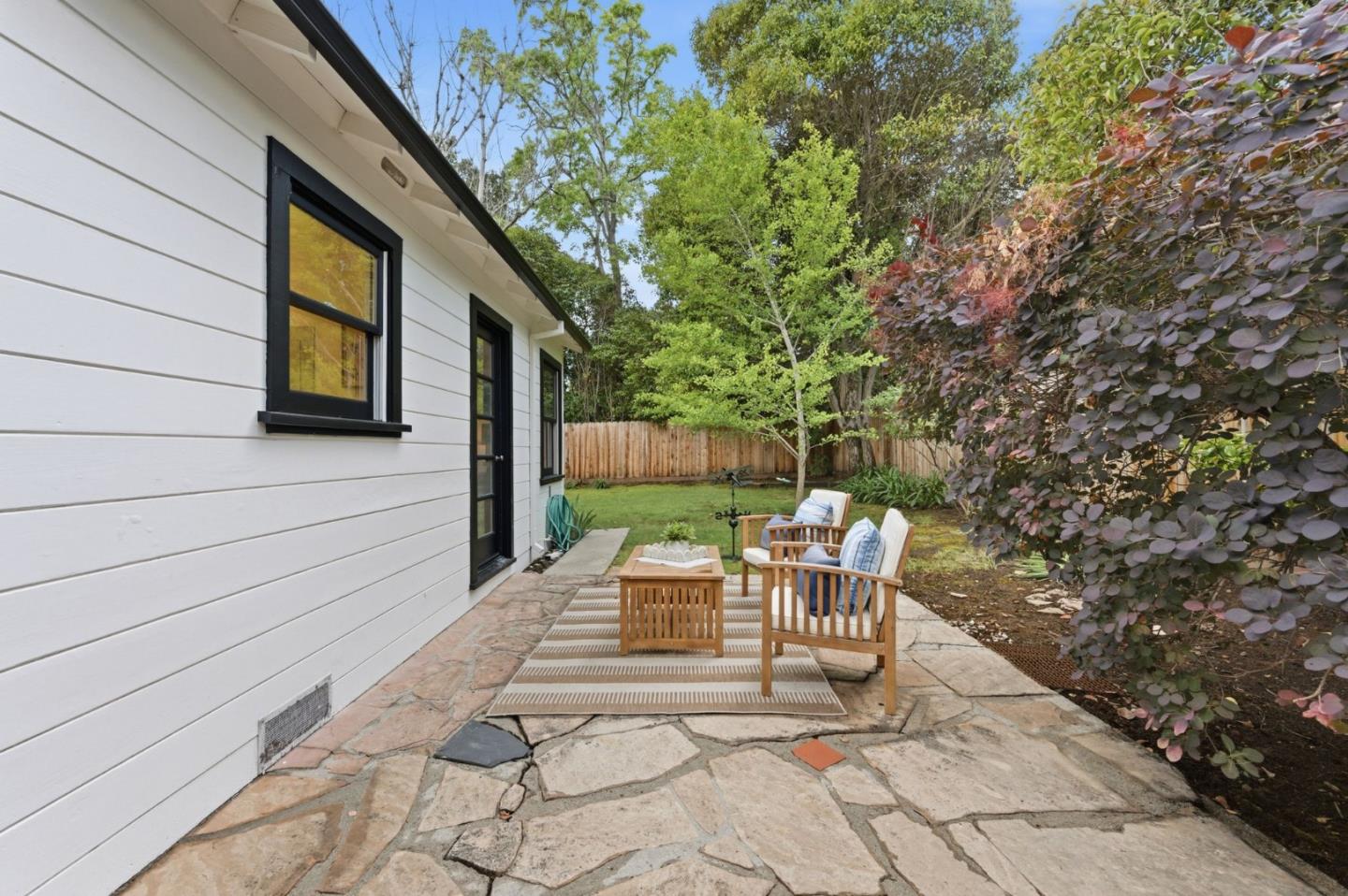 884 Cordilleras Avenue, San Carlos, CA, 94070