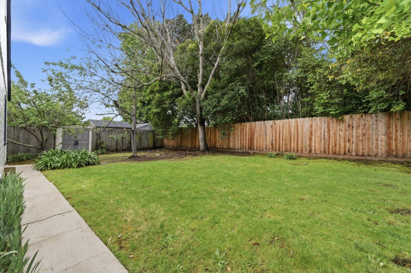 884 Cordilleras Avenue, San Carlos, CA, 94070