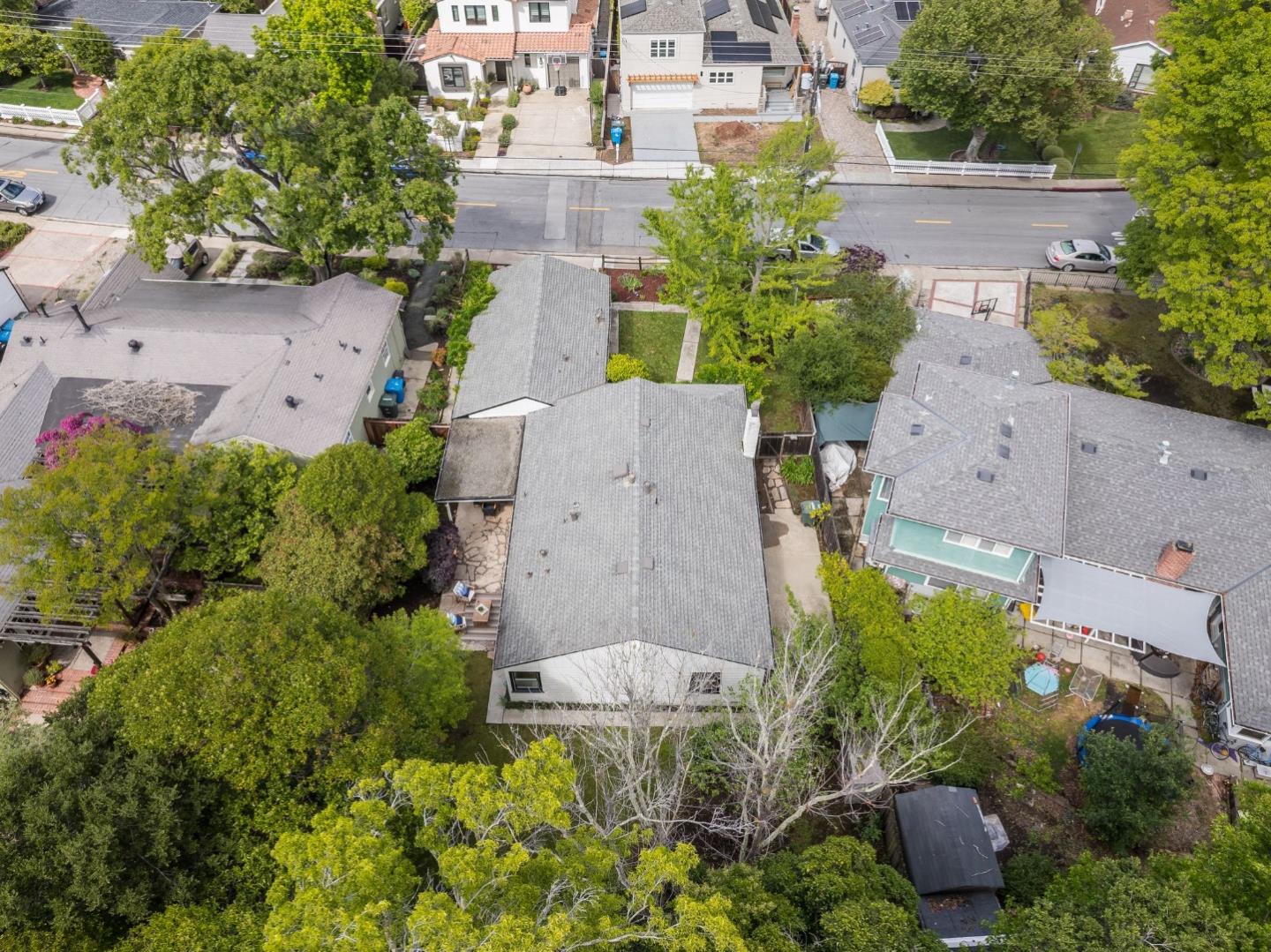 884 Cordilleras Avenue, San Carlos, CA, 94070