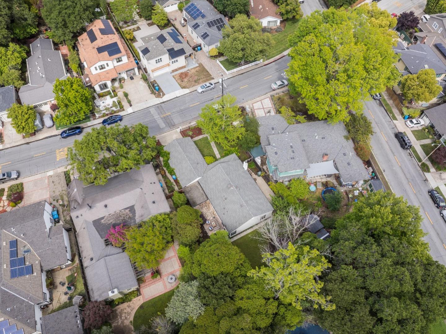 884 Cordilleras Avenue, San Carlos, CA, 94070
