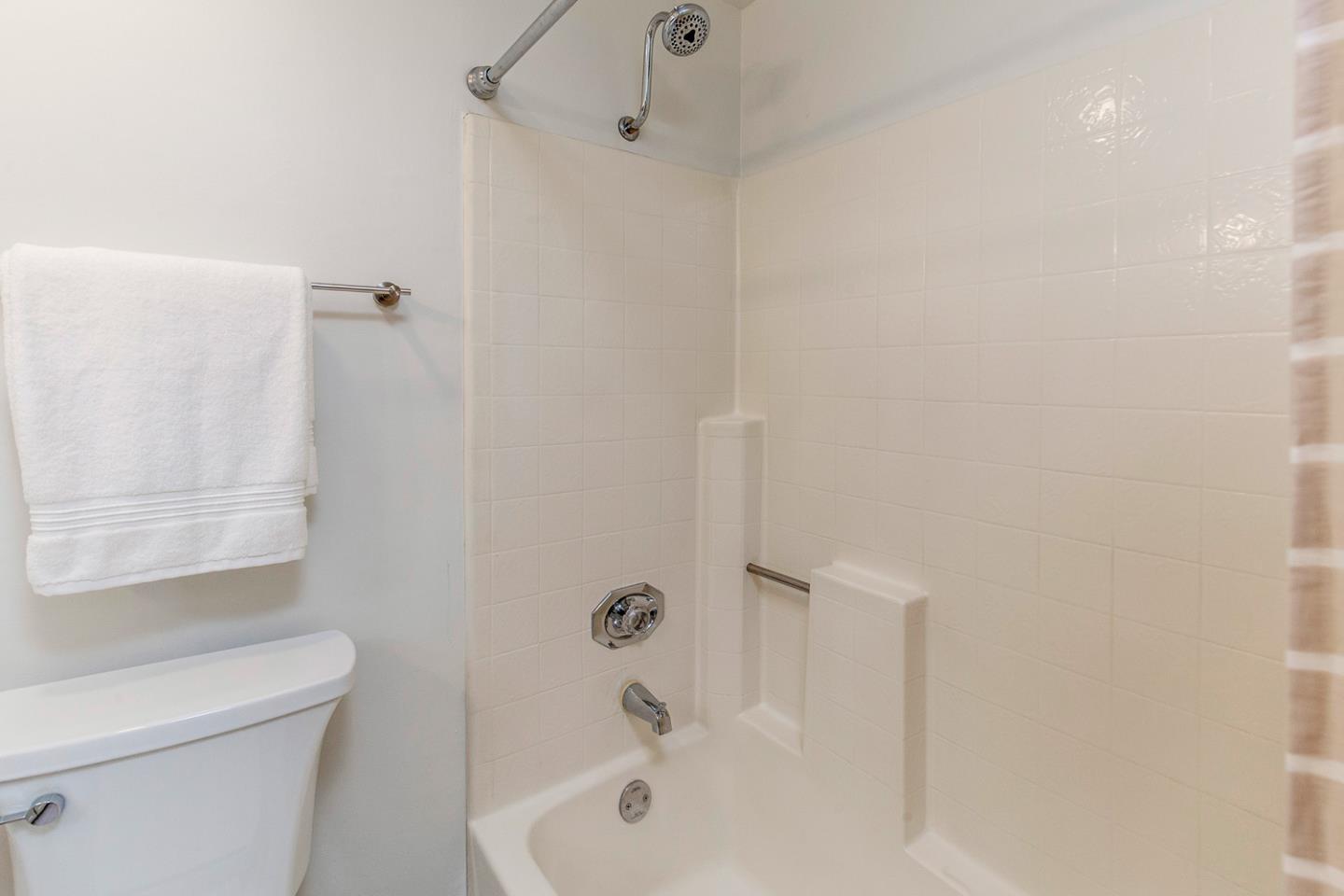 Photo #10: ML82044243 Listing: Photo #10