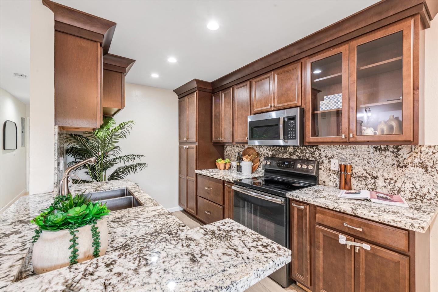 Photo #9: ML82044245 Listing: Photo #9