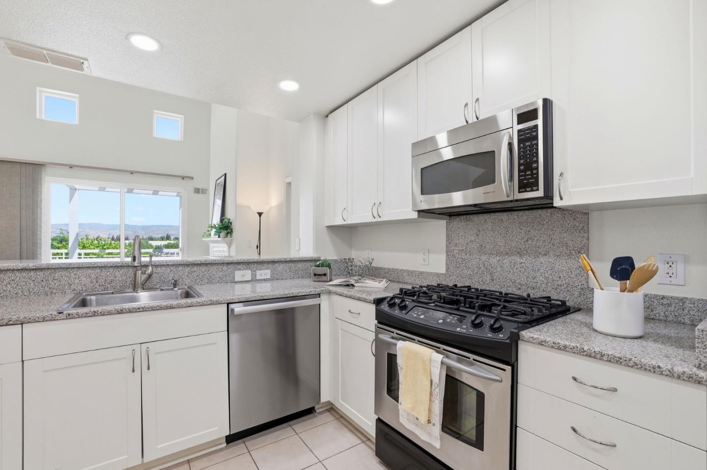 Photo #11: ML82044249 Listing: Photo #11