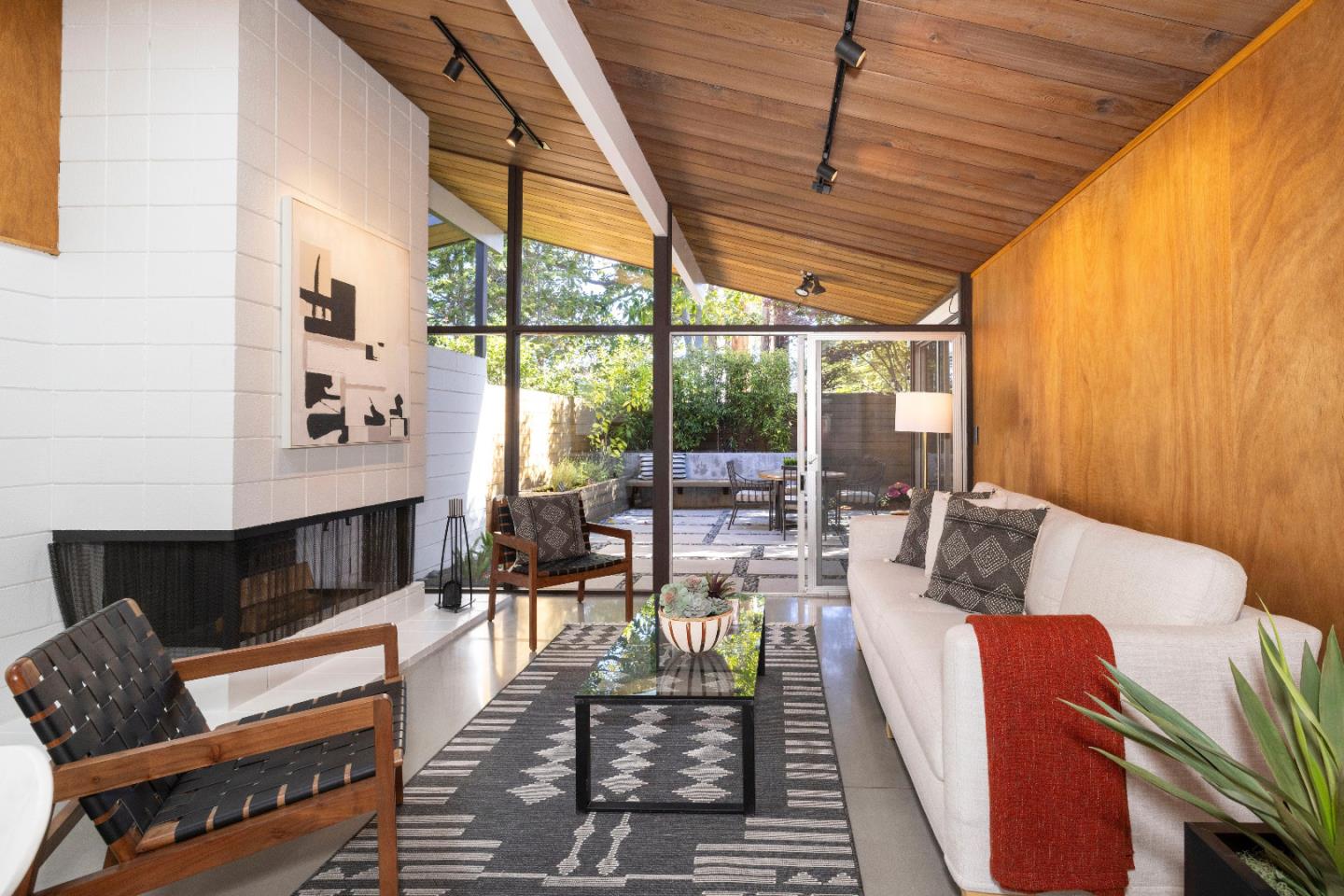 Photo #15: ML82044257 Listing: Photo #15