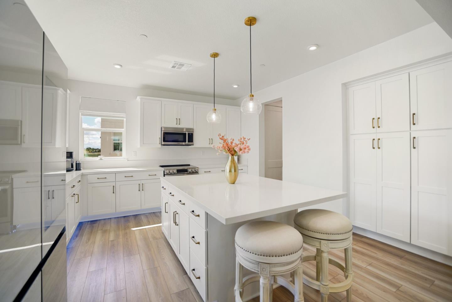 Photo #6: ML82044262 Listing: Photo #6