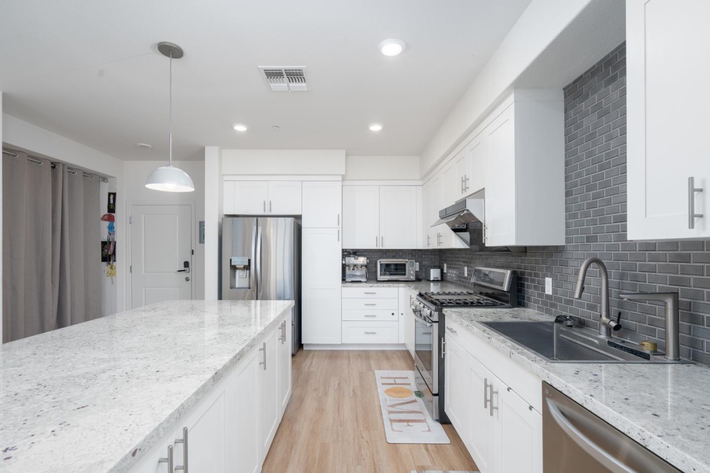 Photo #5: ML82044264 Listing: Photo #5