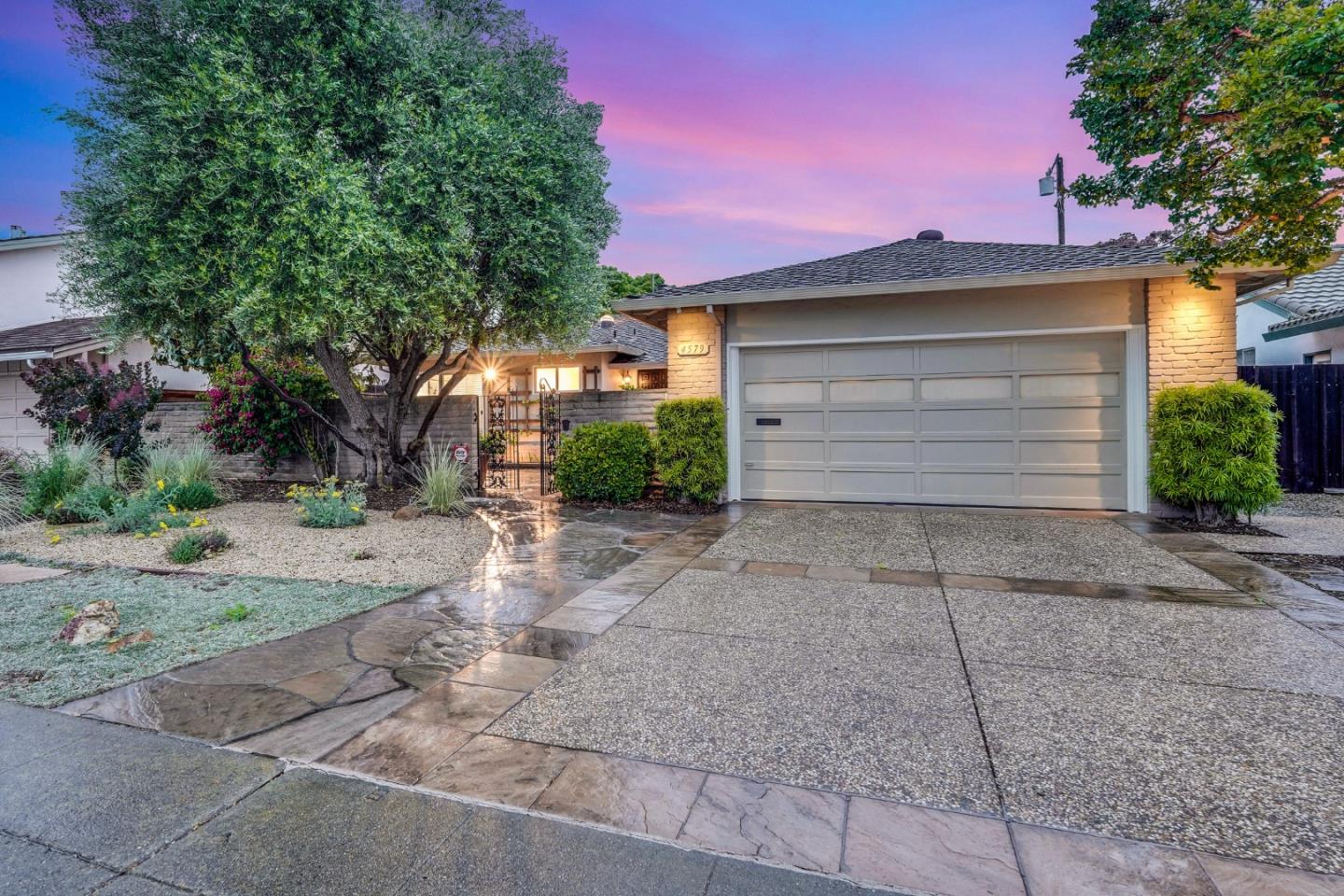 Front Image Thumbnail for ML82044272