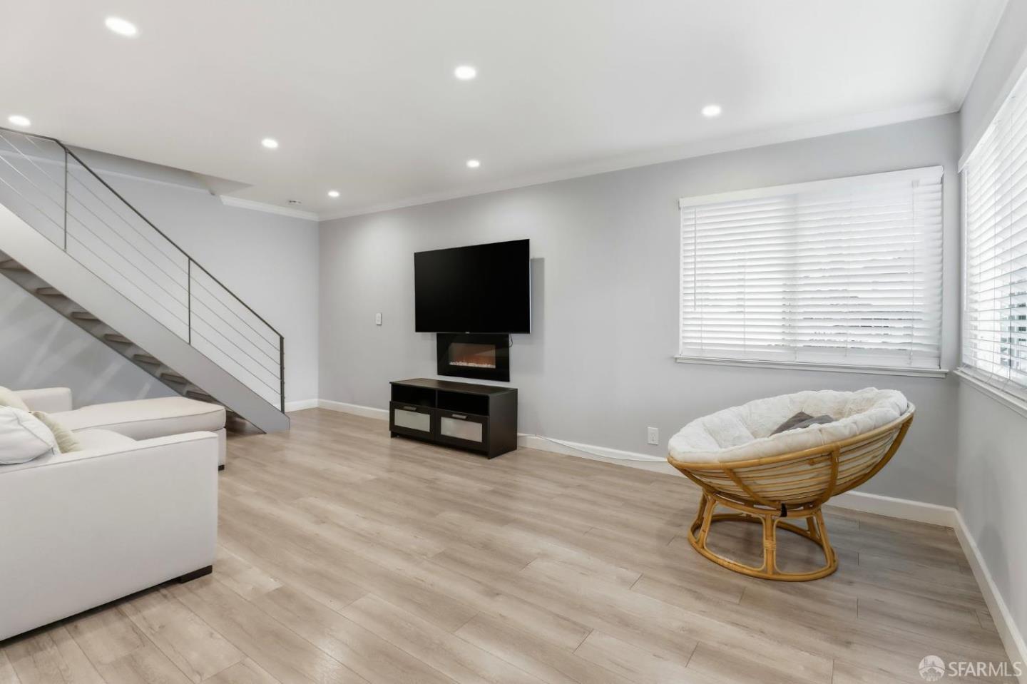 Photo #2: ML82044276 Listing: Photo #2