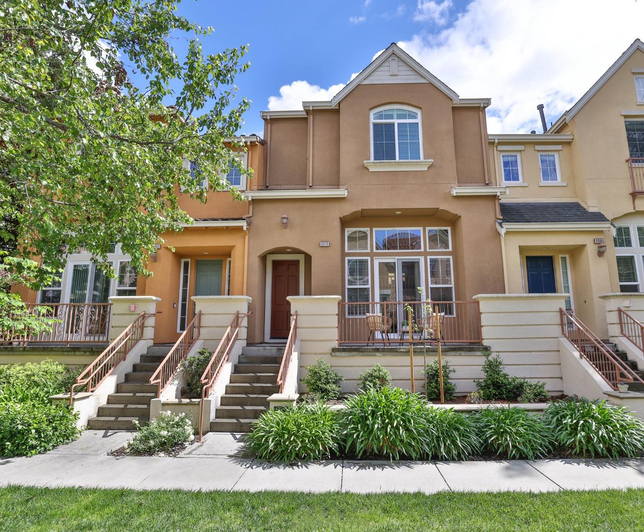 Front Image Thumbnail for ML82044288