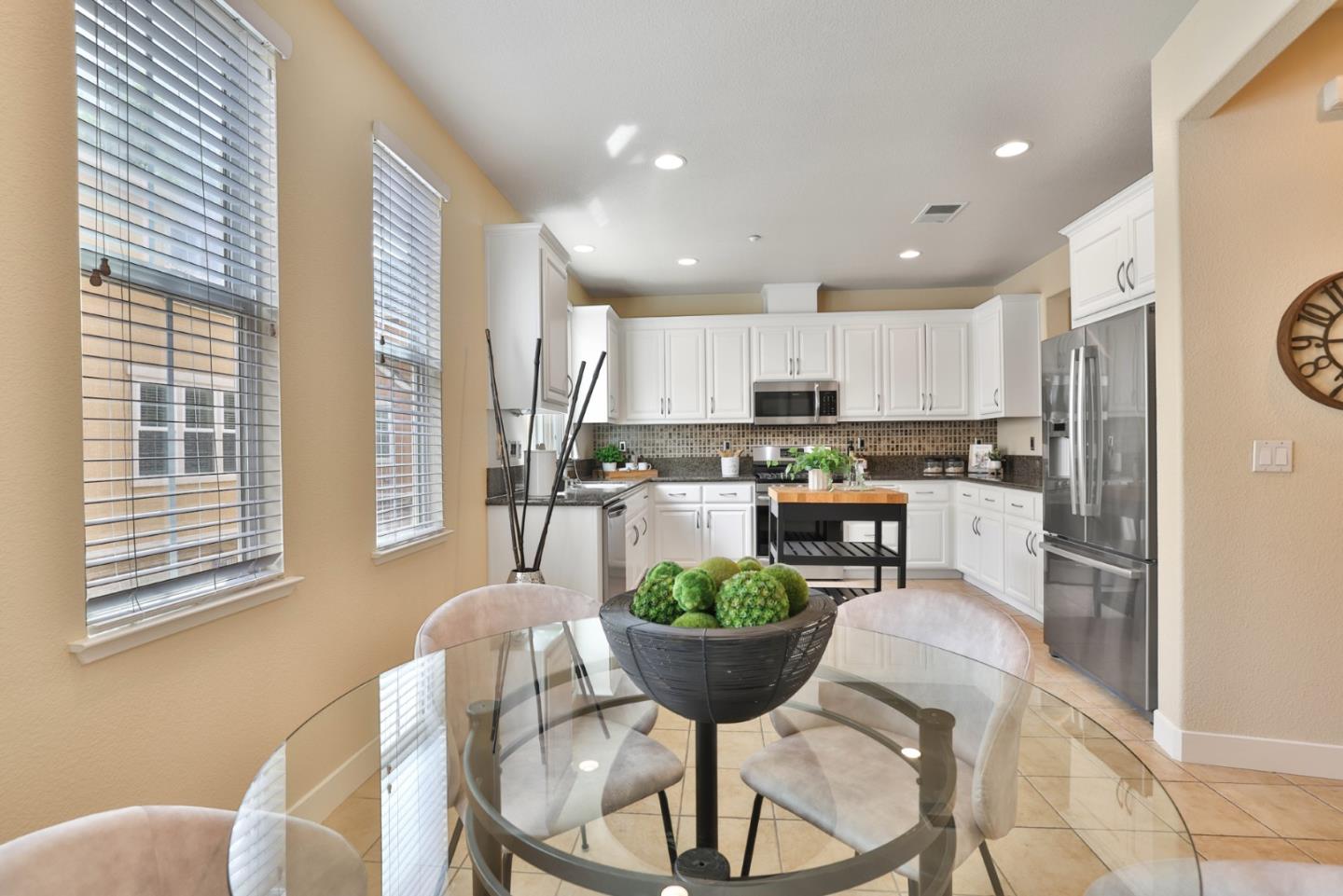 Photo #10: ML82044288 Listing: Photo #10