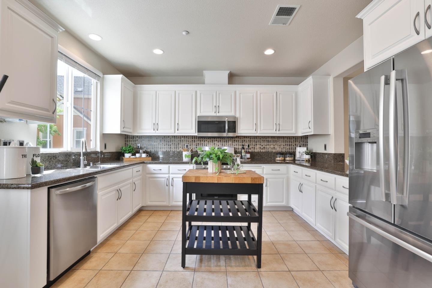 Photo #11: ML82044288 Listing: Photo #11