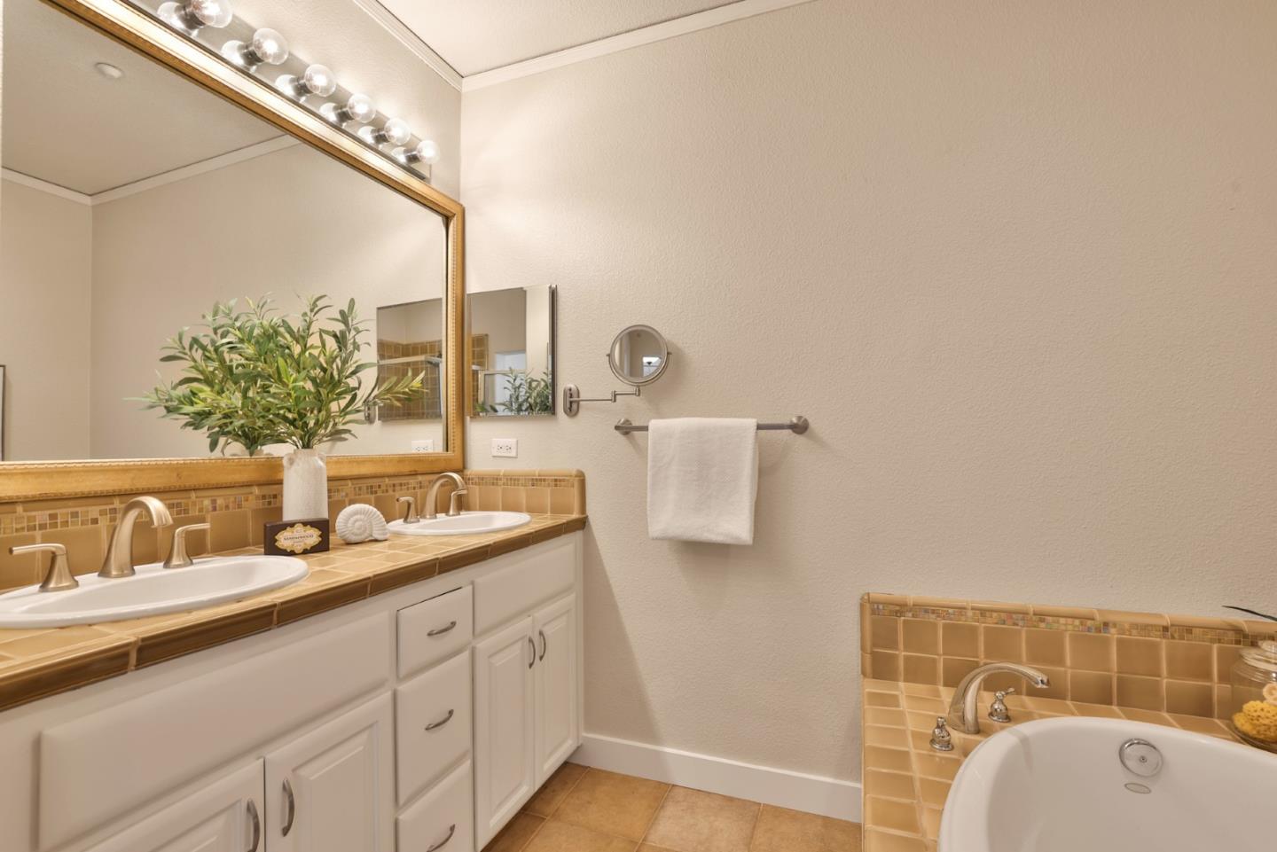 Photo #16: ML82044288 Listing: Photo #16