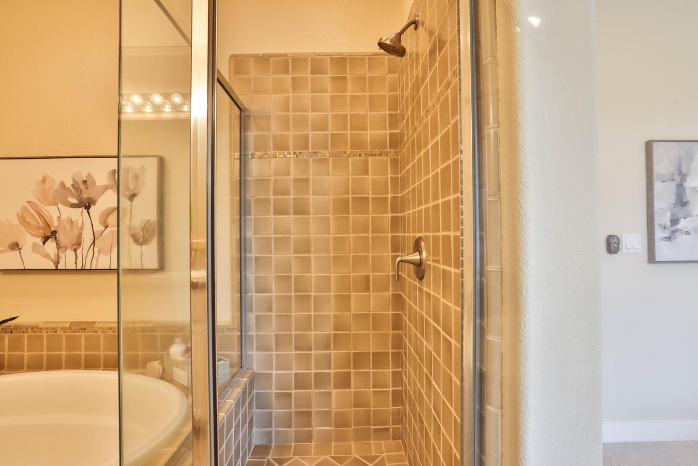 Photo #18: ML82044288 Listing: Photo #18