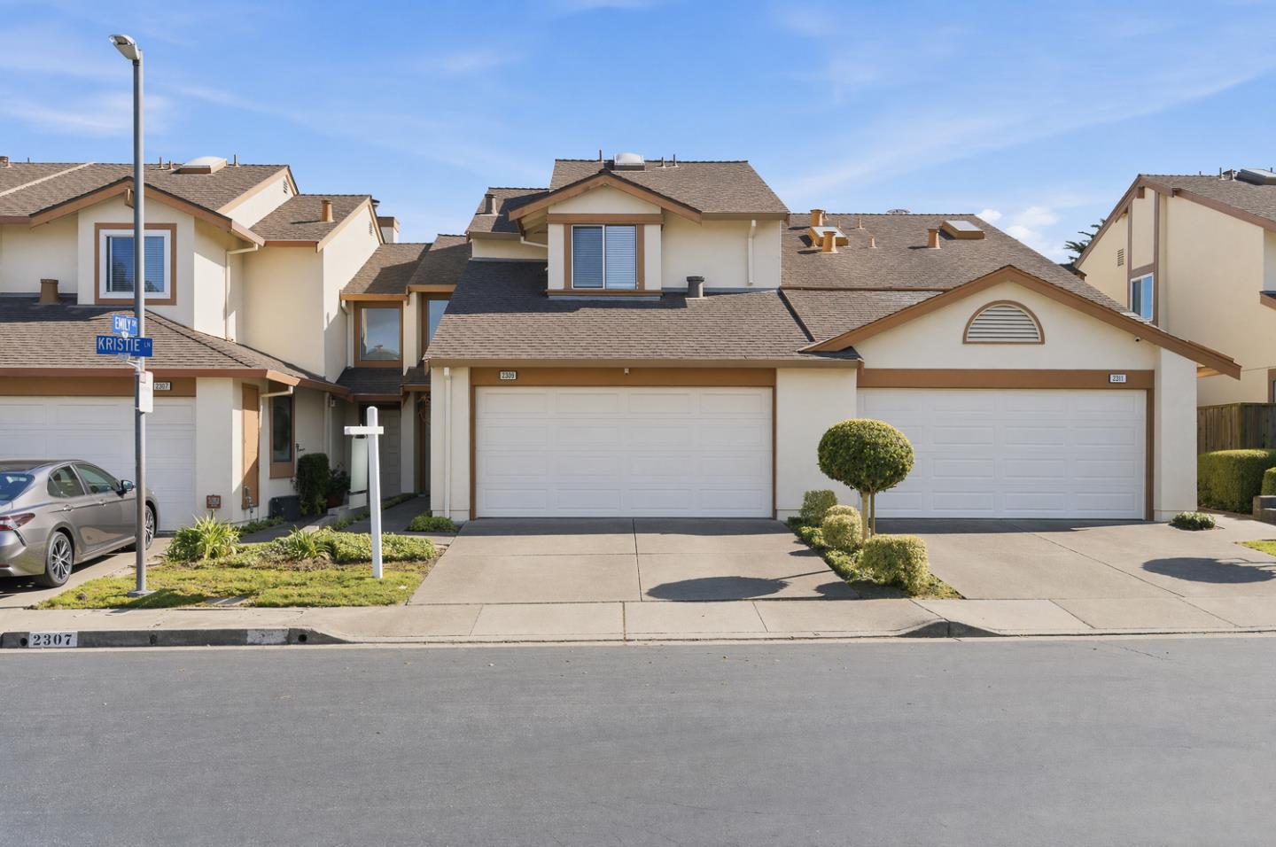 Front Image Thumbnail for ML82044294