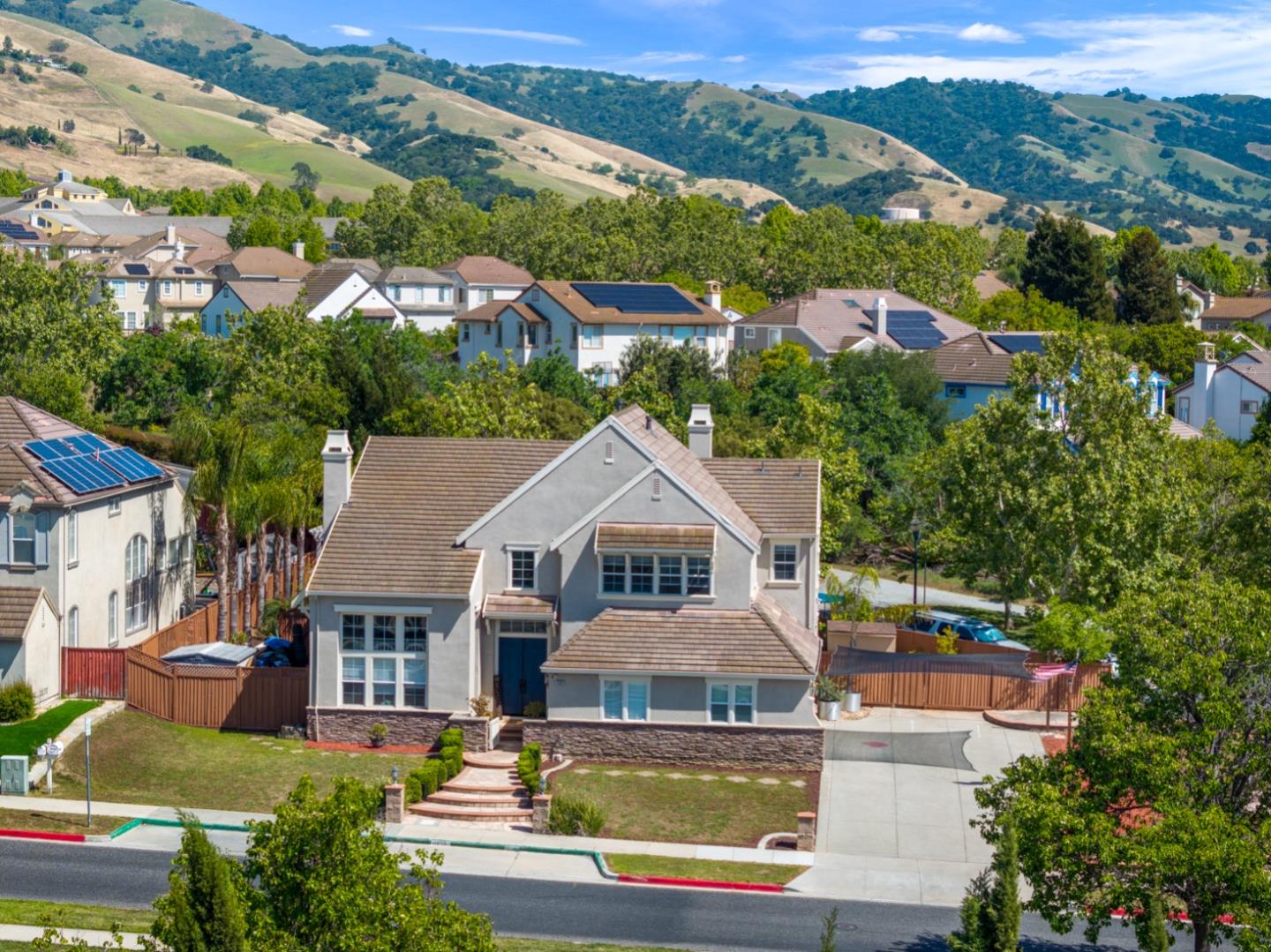 Front Image Thumbnail for ML82044296