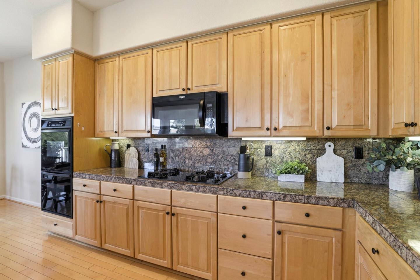 Photo #14: ML82044298 Listing: Photo #14