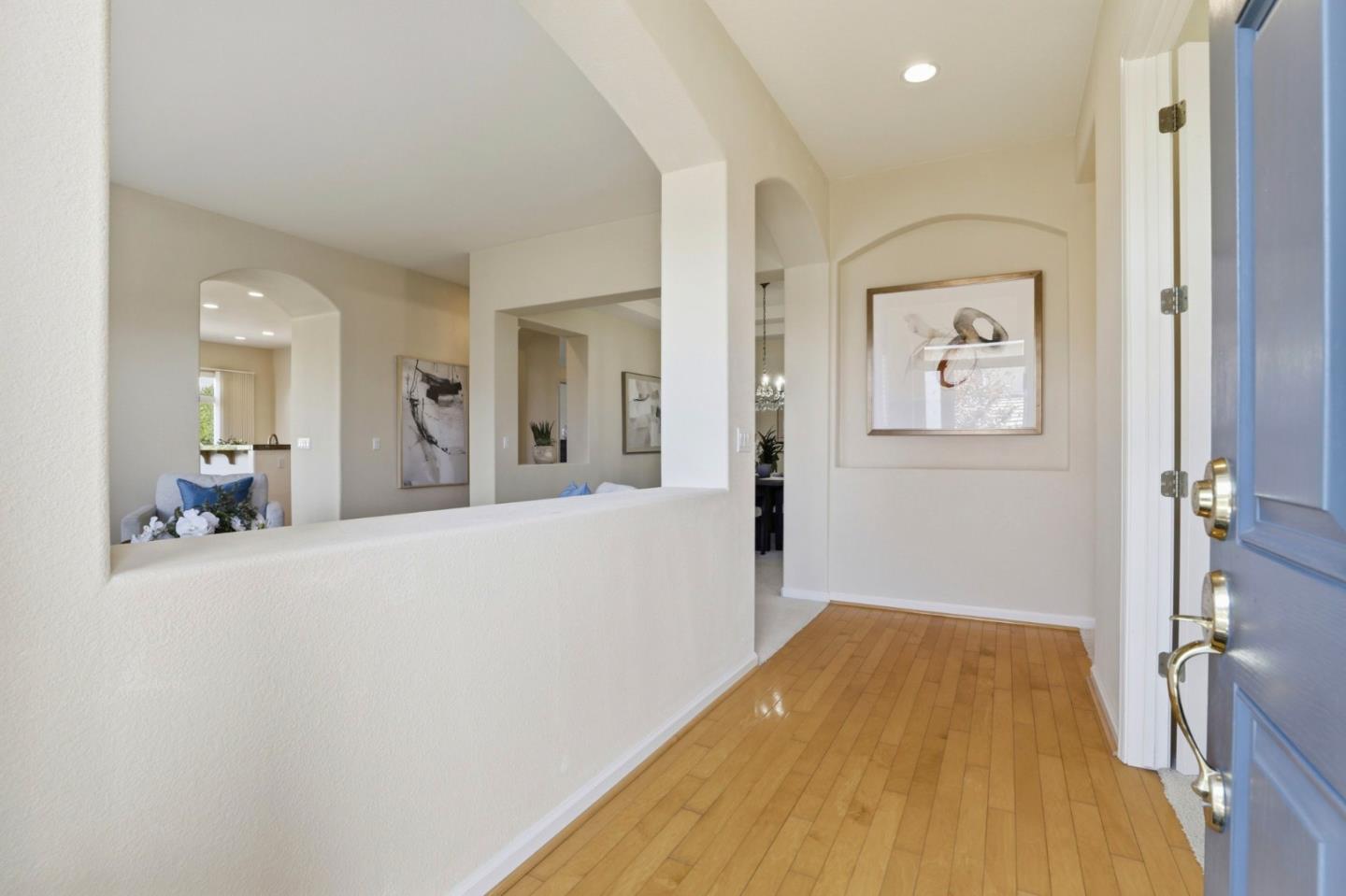 Photo #4: ML82044298 Listing: Photo #4