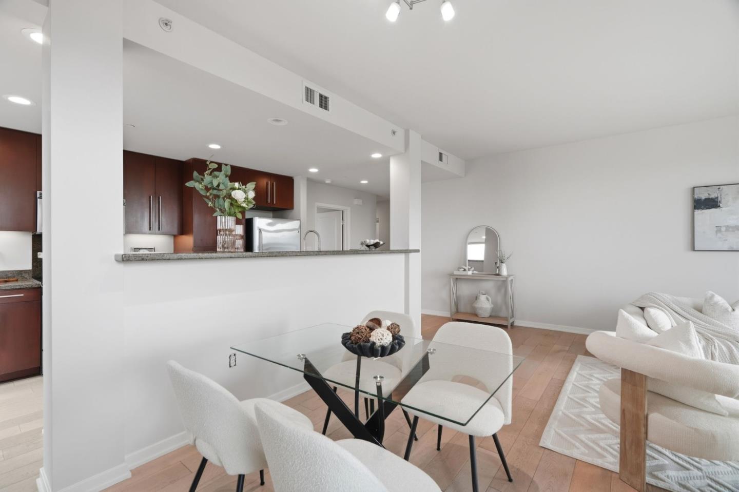 Photo #7: ML82044316 Listing: Photo #7