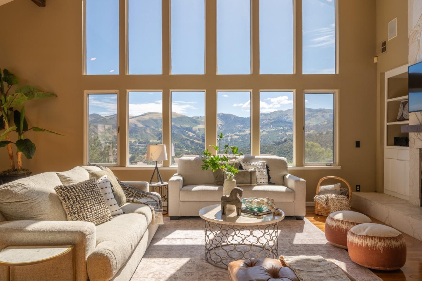 Front Image Thumbnail for ML82044325