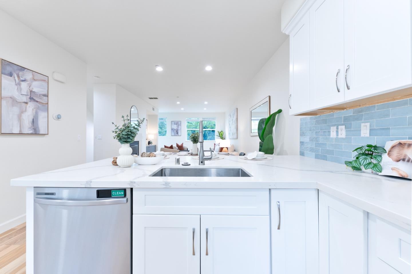 Photo #5: ML82044335 Listing: Photo #5