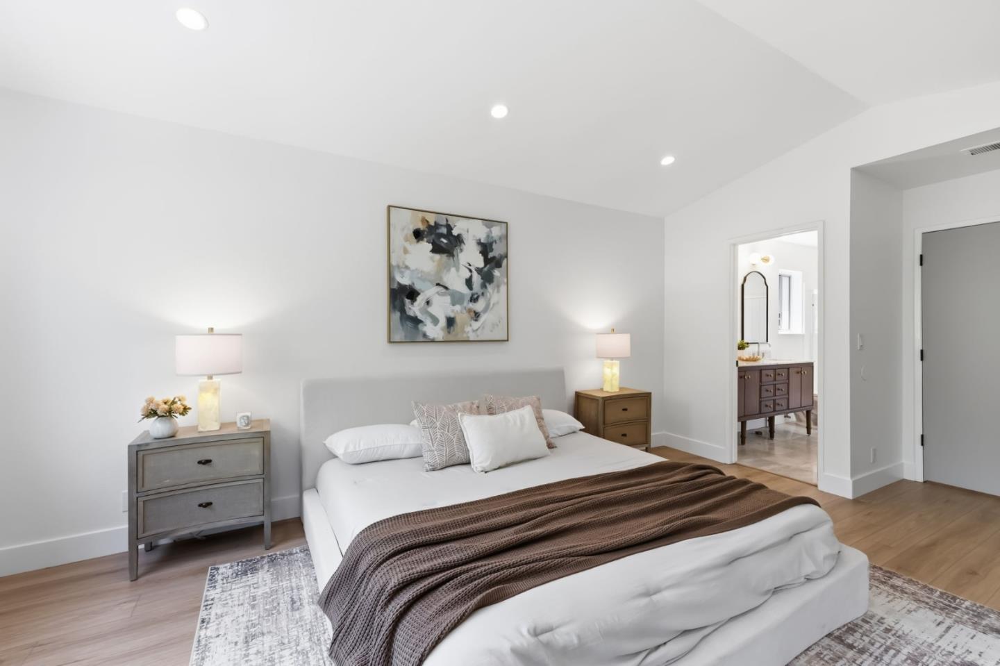 Photo #8: ML82044341 Listing: Photo #8