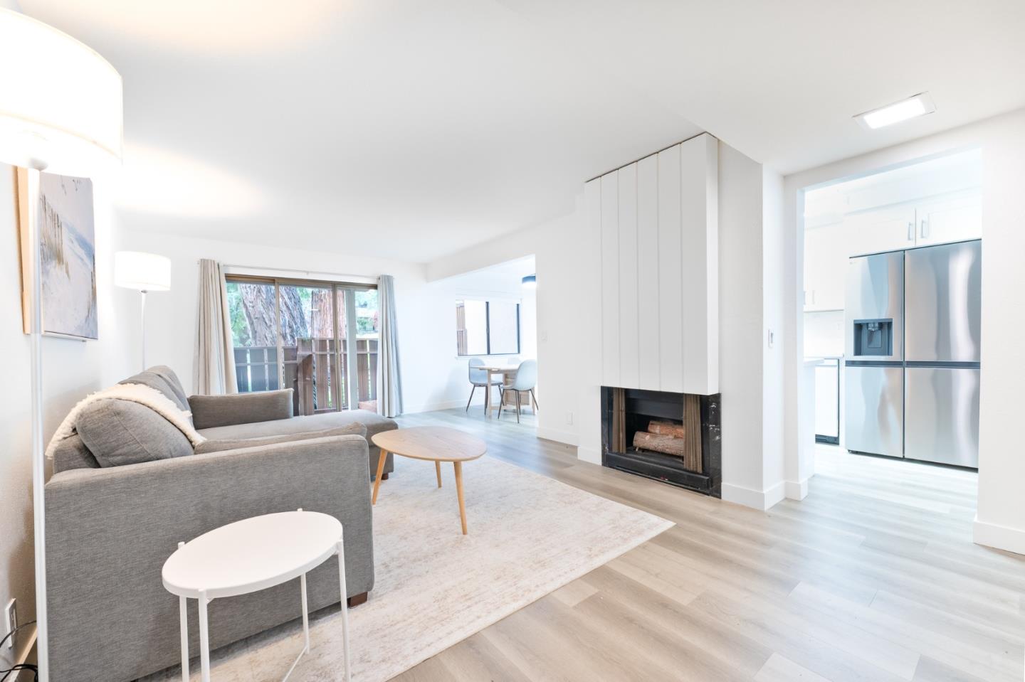 Front Image Thumbnail for ML82044354