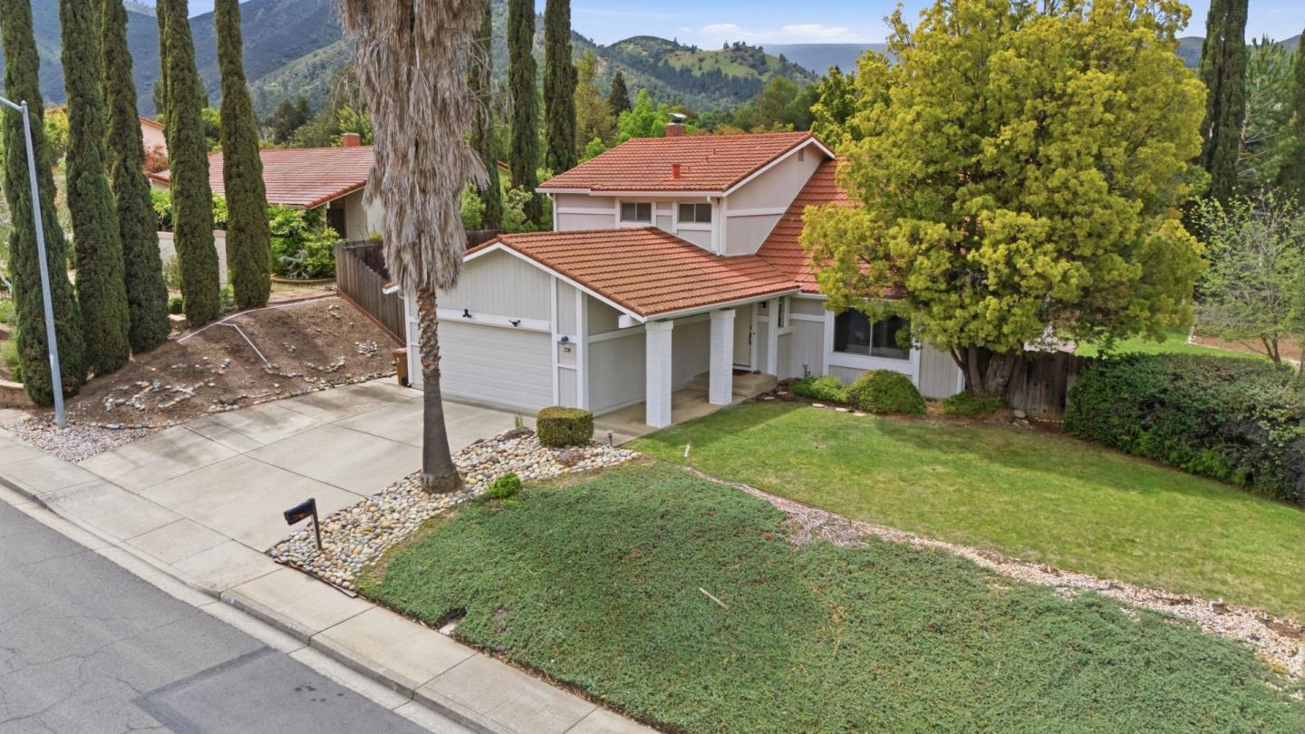 Front Image Thumbnail for ML82044369