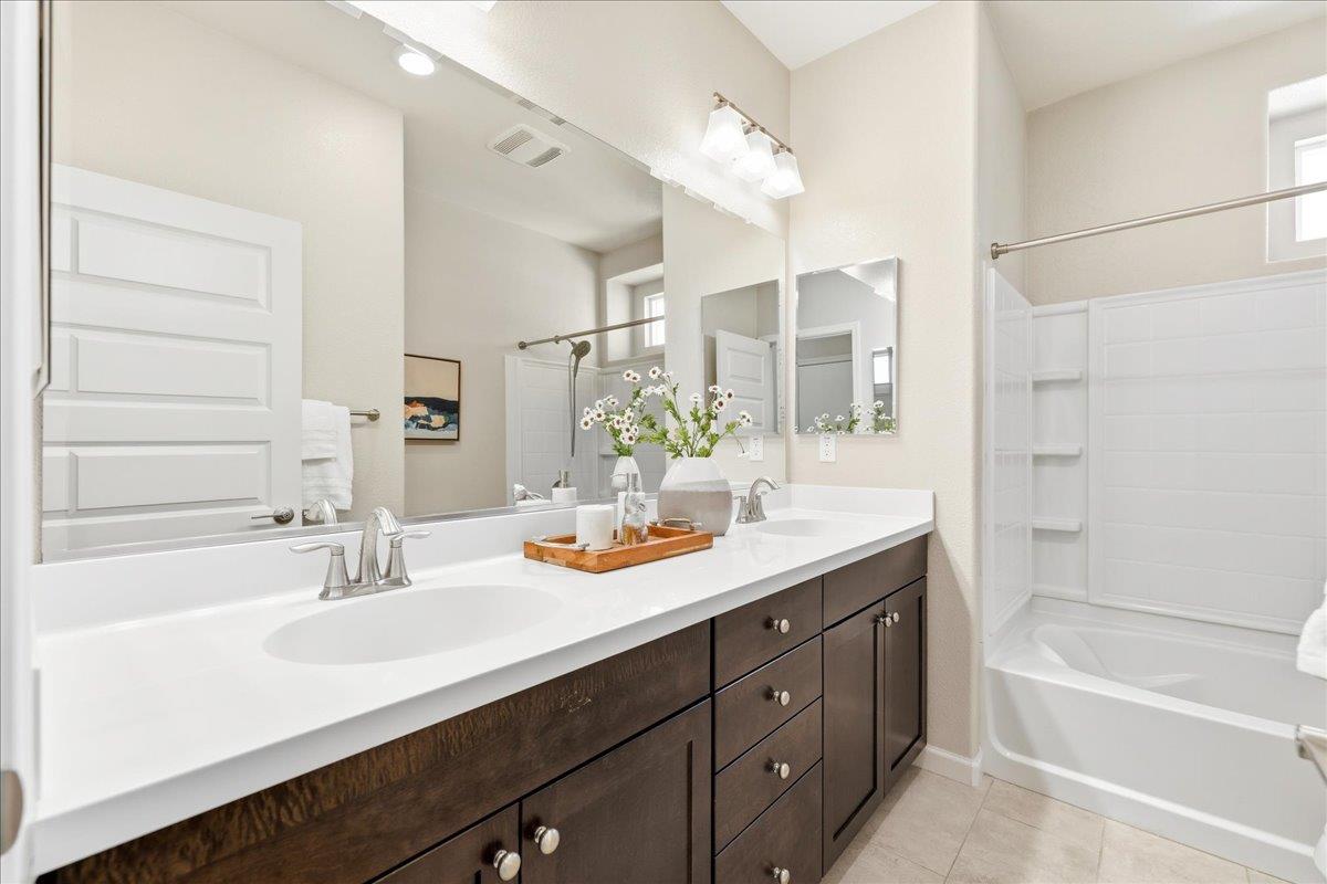 Photo #43: ML82044377 Listing: Photo #43