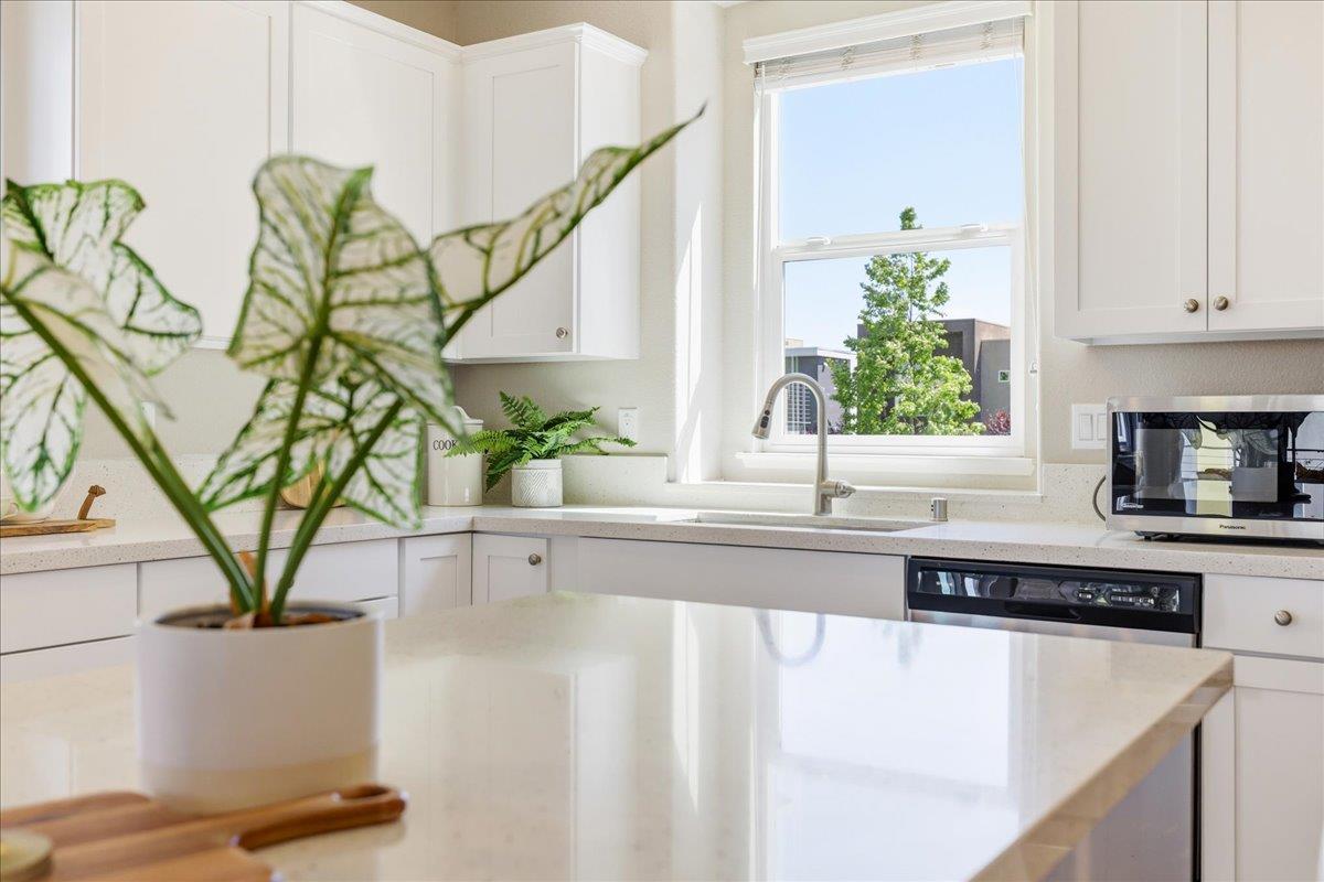 Photo #47: ML82044377 Listing: Photo #47