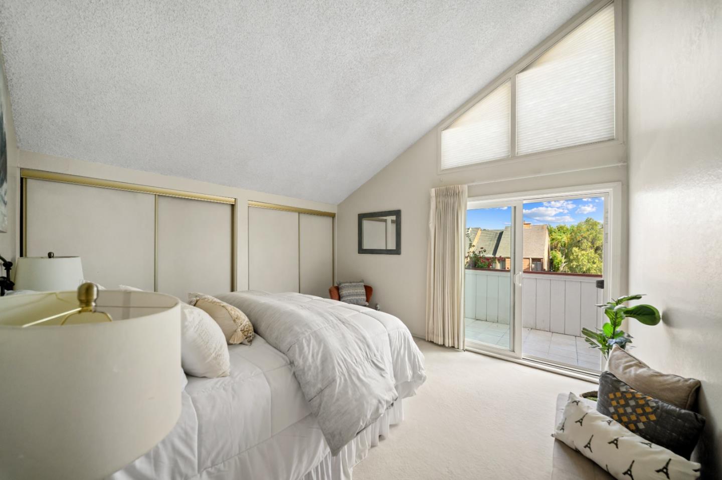 60 Beach Park Boulevard, Foster City, CA, 94404