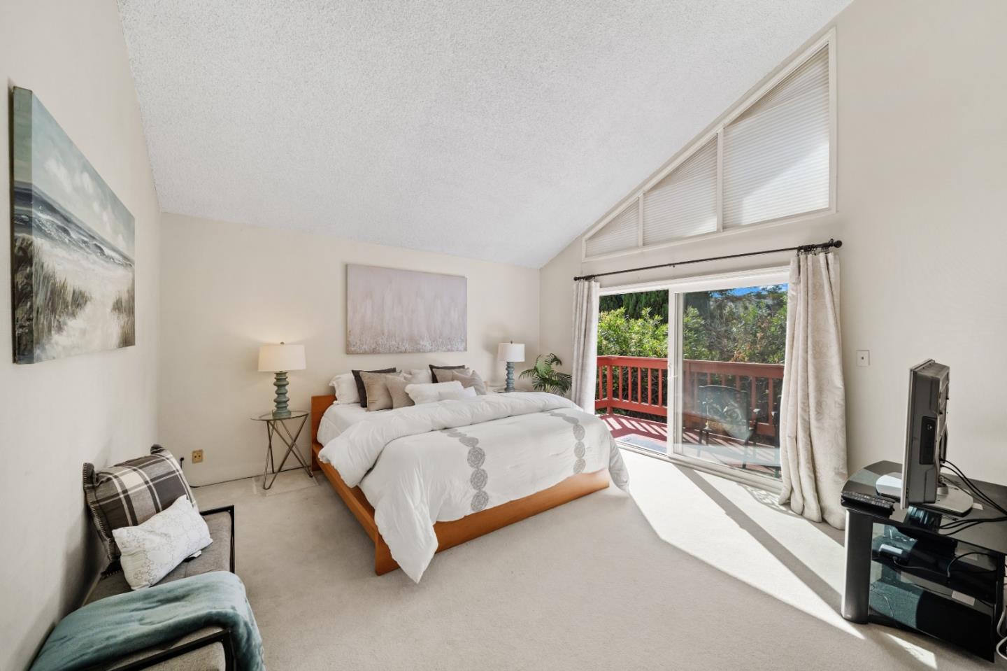 60 Beach Park Boulevard, Foster City, CA, 94404