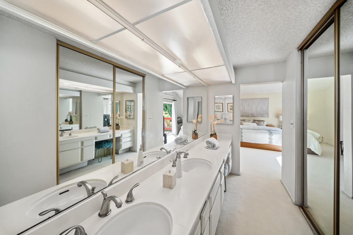 60 Beach Park Boulevard, Foster City, CA, 94404
