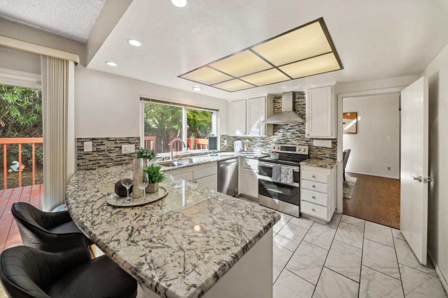60 Beach Park Boulevard, Foster City, CA, 94404