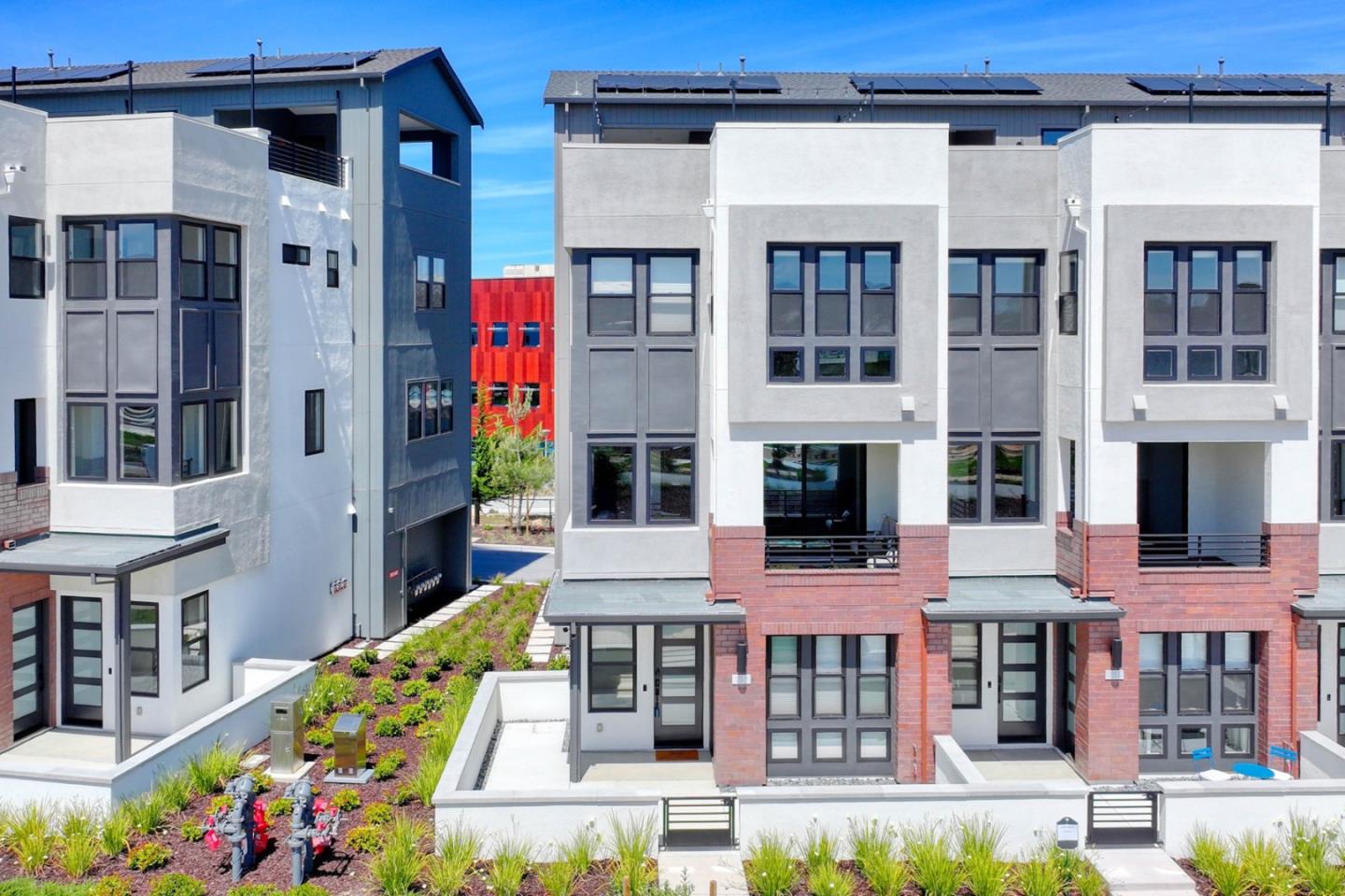 Front Image Thumbnail for ML82044386