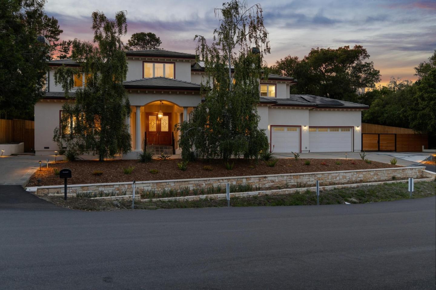 Front Image Thumbnail for ML82044393