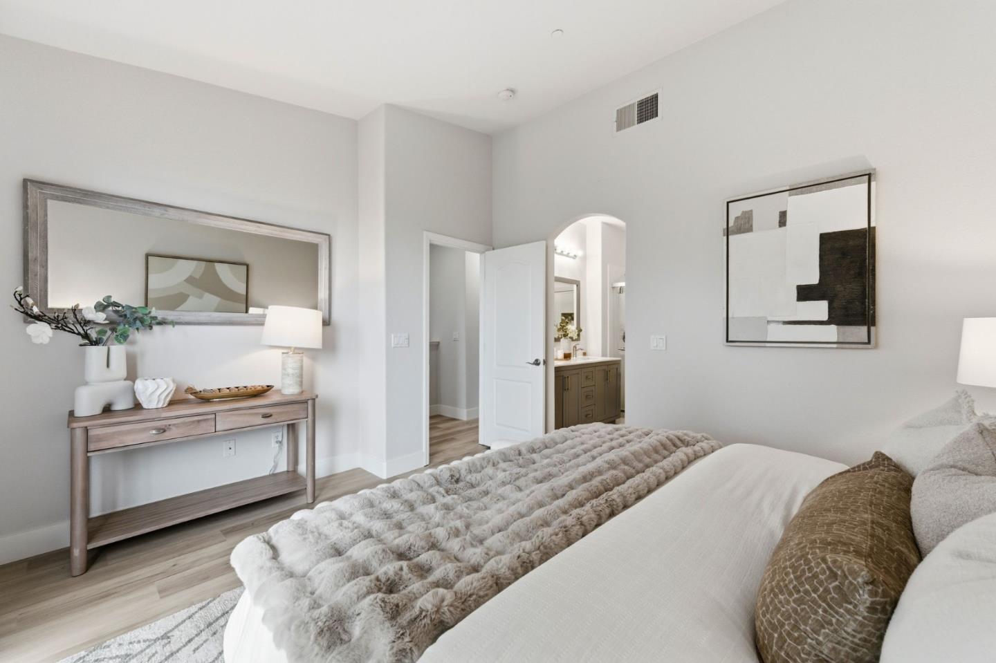 Photo #22: ML82044411 Listing: Photo #22