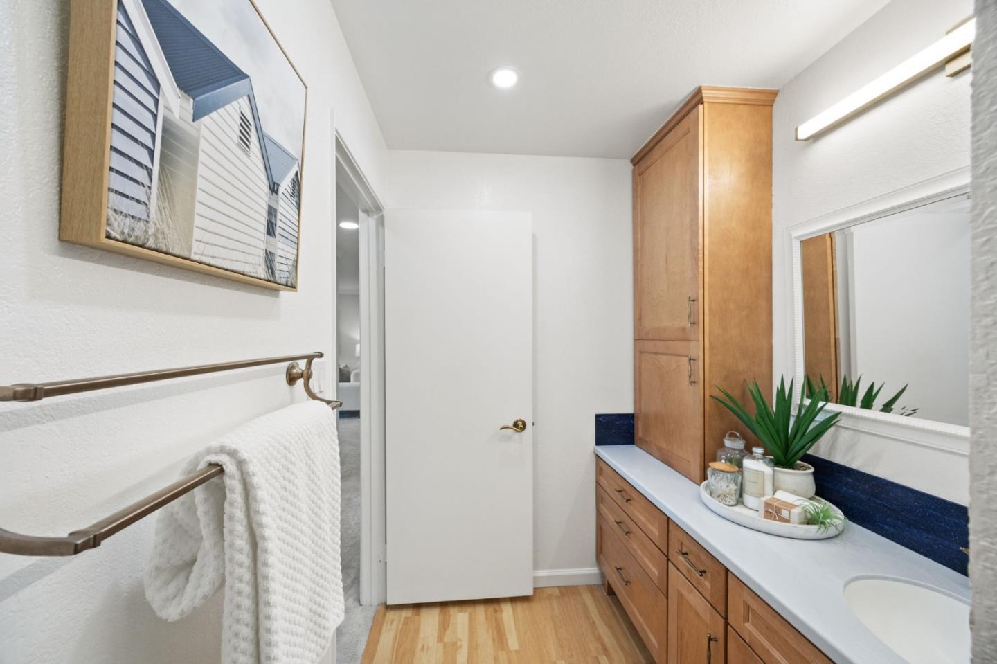 Photo #23: ML82044412 Listing: Photo #23