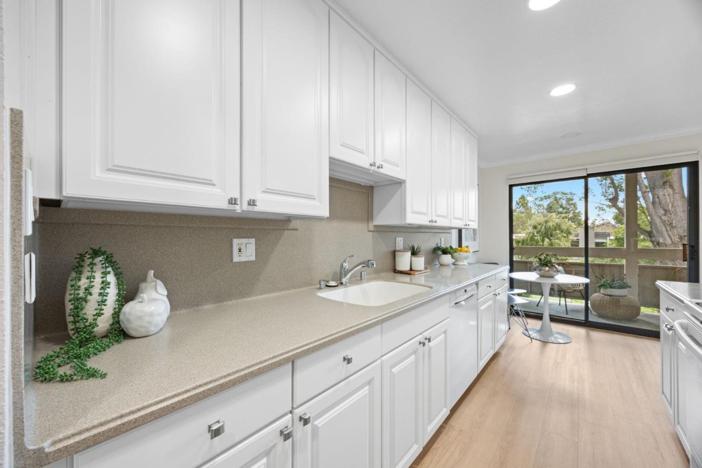 Photo #8: ML82044412 Listing: Photo #8