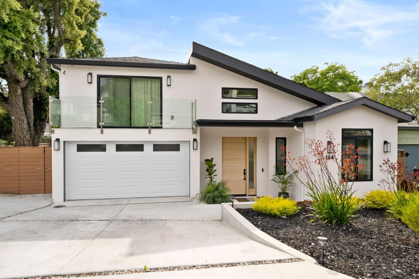 Front Image Thumbnail for ML82044421