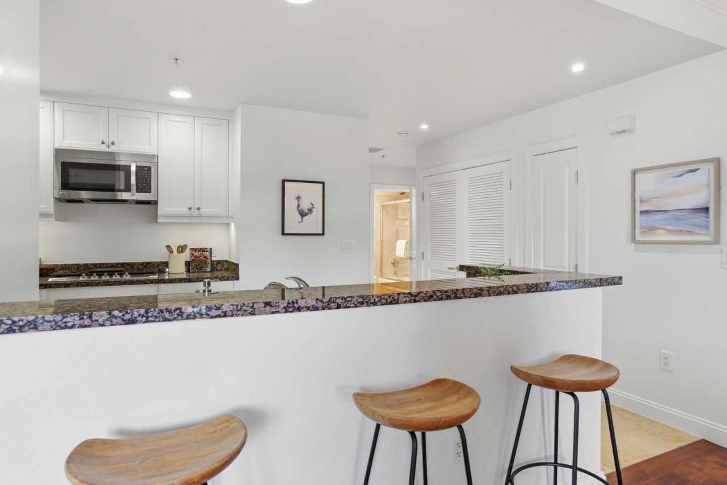 Photo #7: ML82044422 Listing: Photo #7