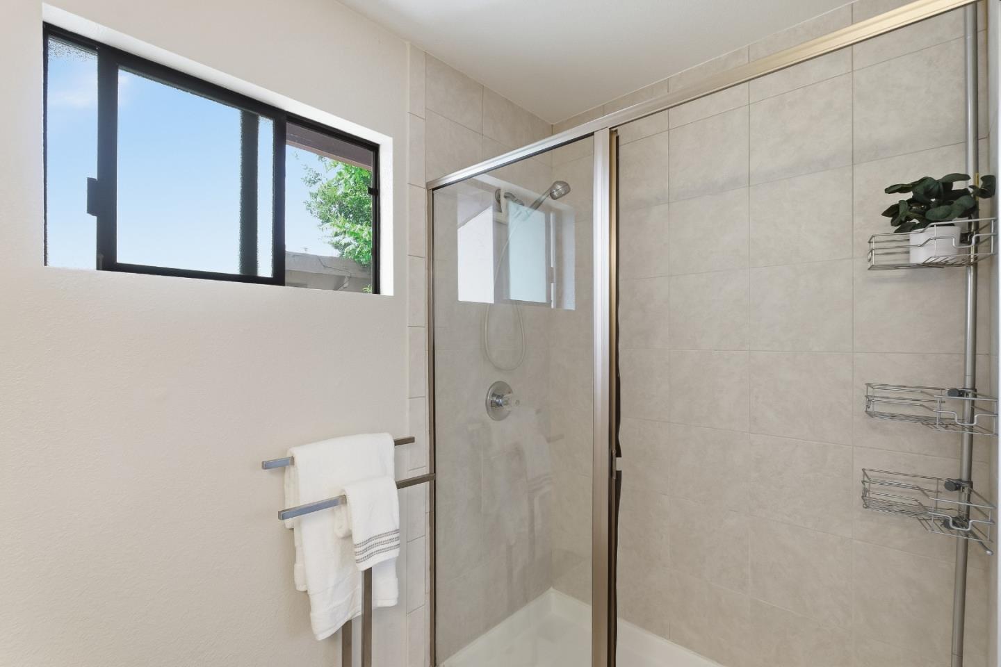 Photo #47: ML82044429 Listing: Photo #47