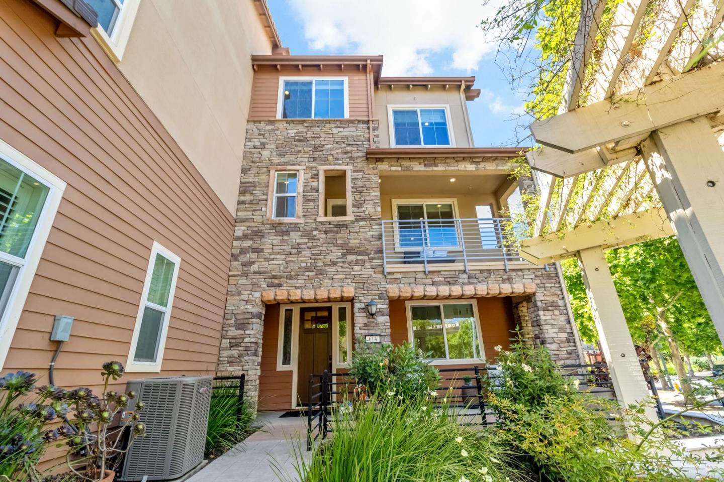 Photo #6: ML82044431 Listing: Photo #6