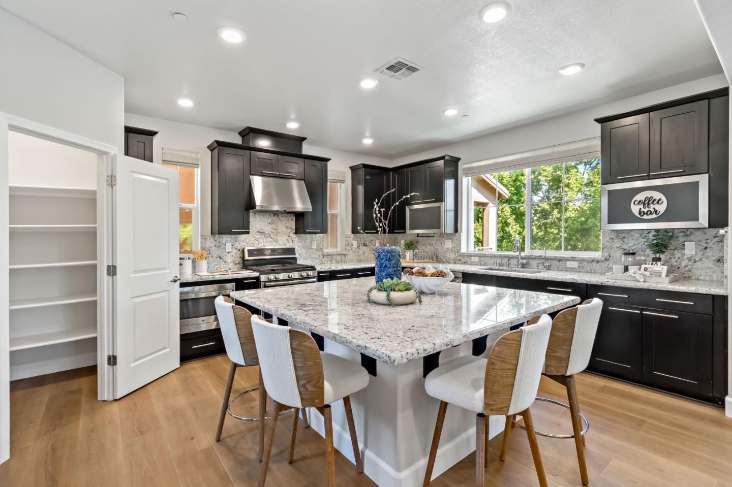 Photo #7: ML82044431 Listing: Photo #7