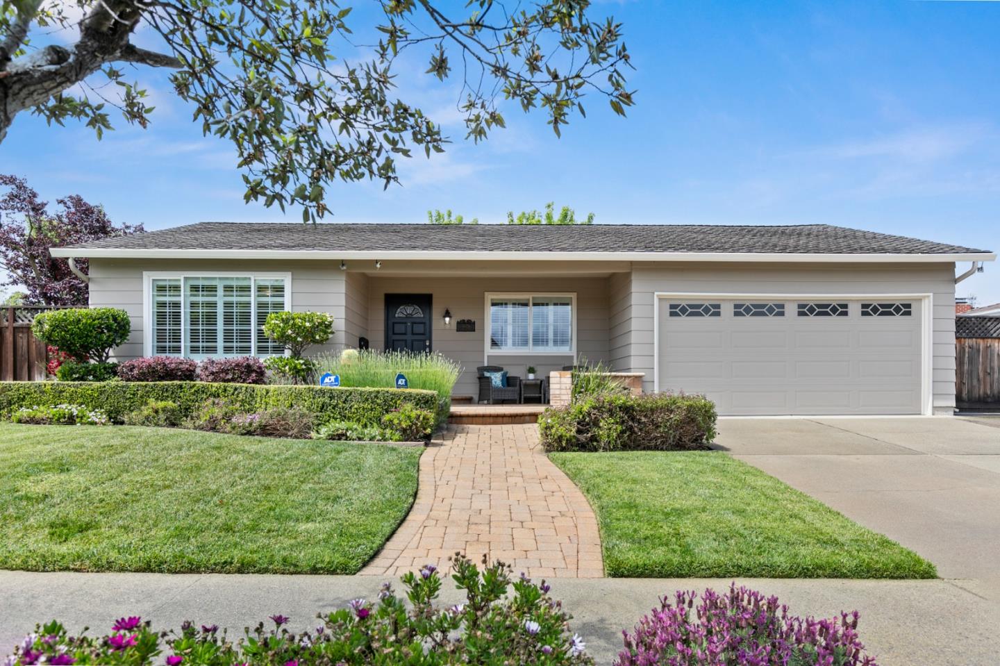 Front Image Thumbnail for ML82044439